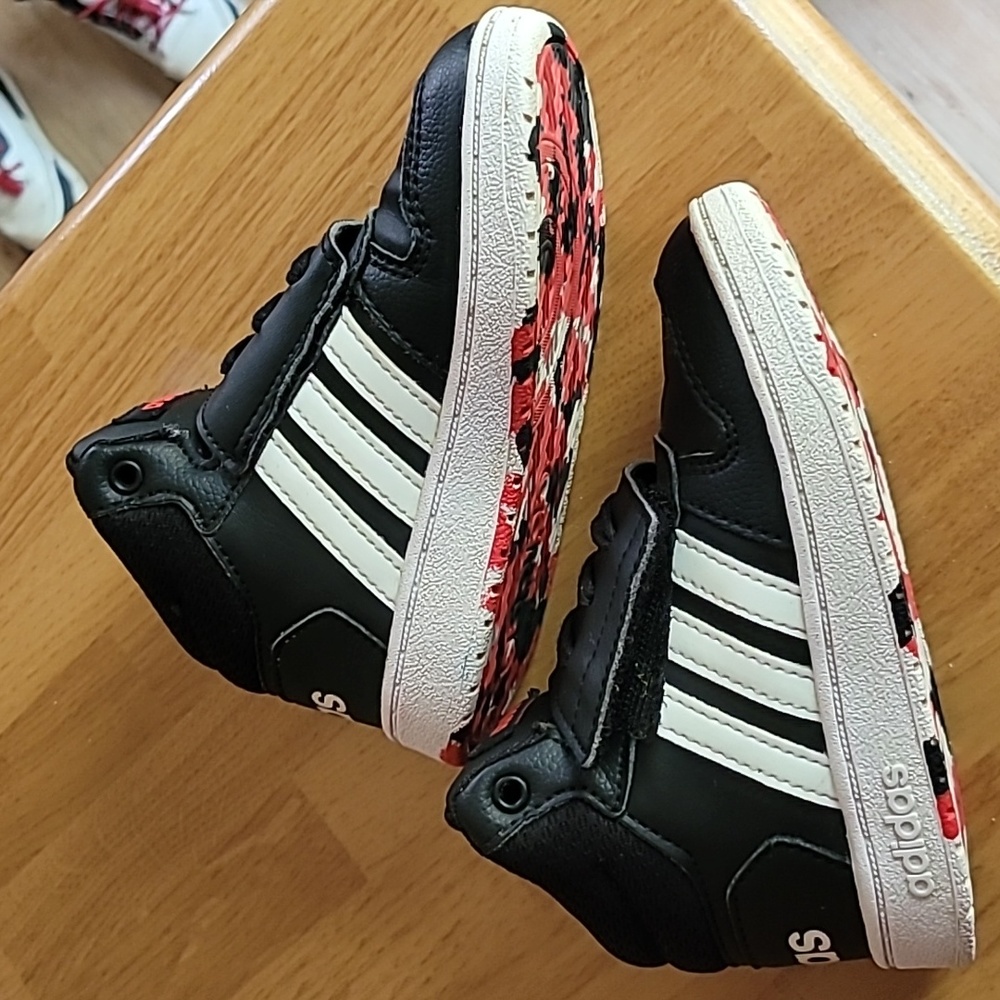 Adidas Hoops 2.0 - Picture 8 of 8